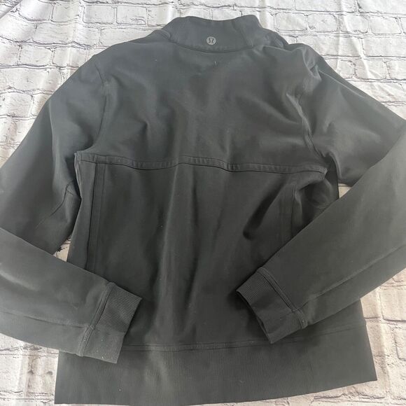 Lululemon Mens Black Full Zip Lightweight Jacket Size M Pockets Logo - Picture 2 of 5